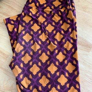TC Purple and Yellow Lularoe Leggings